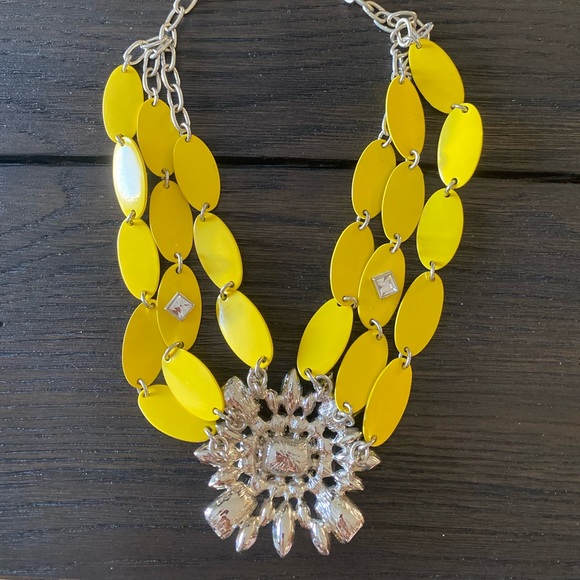 Fashion necklace with adjustable chain - Picture 2 of 4